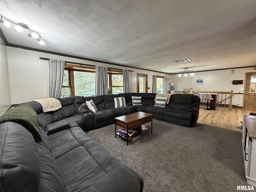 Abingdon, Illinois, 61410, United States, 3 Bedrooms Bedrooms, ,2 BathroomsBathrooms,Residential,For Sale,1976226