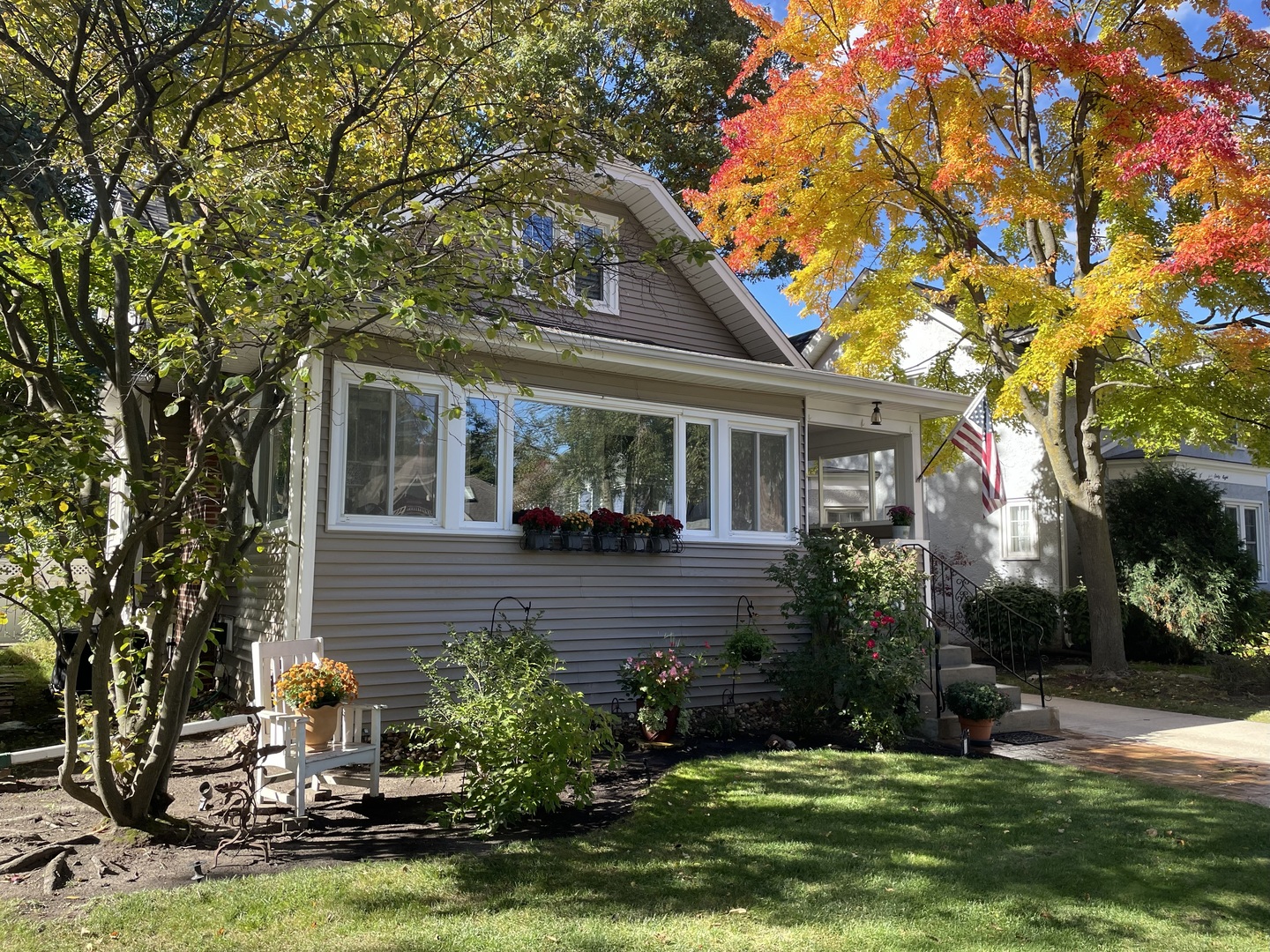 La Grange, Illinois, 60525, United States, 3 Bedrooms Bedrooms, ,3 BathroomsBathrooms,Residential,For Sale,1991059