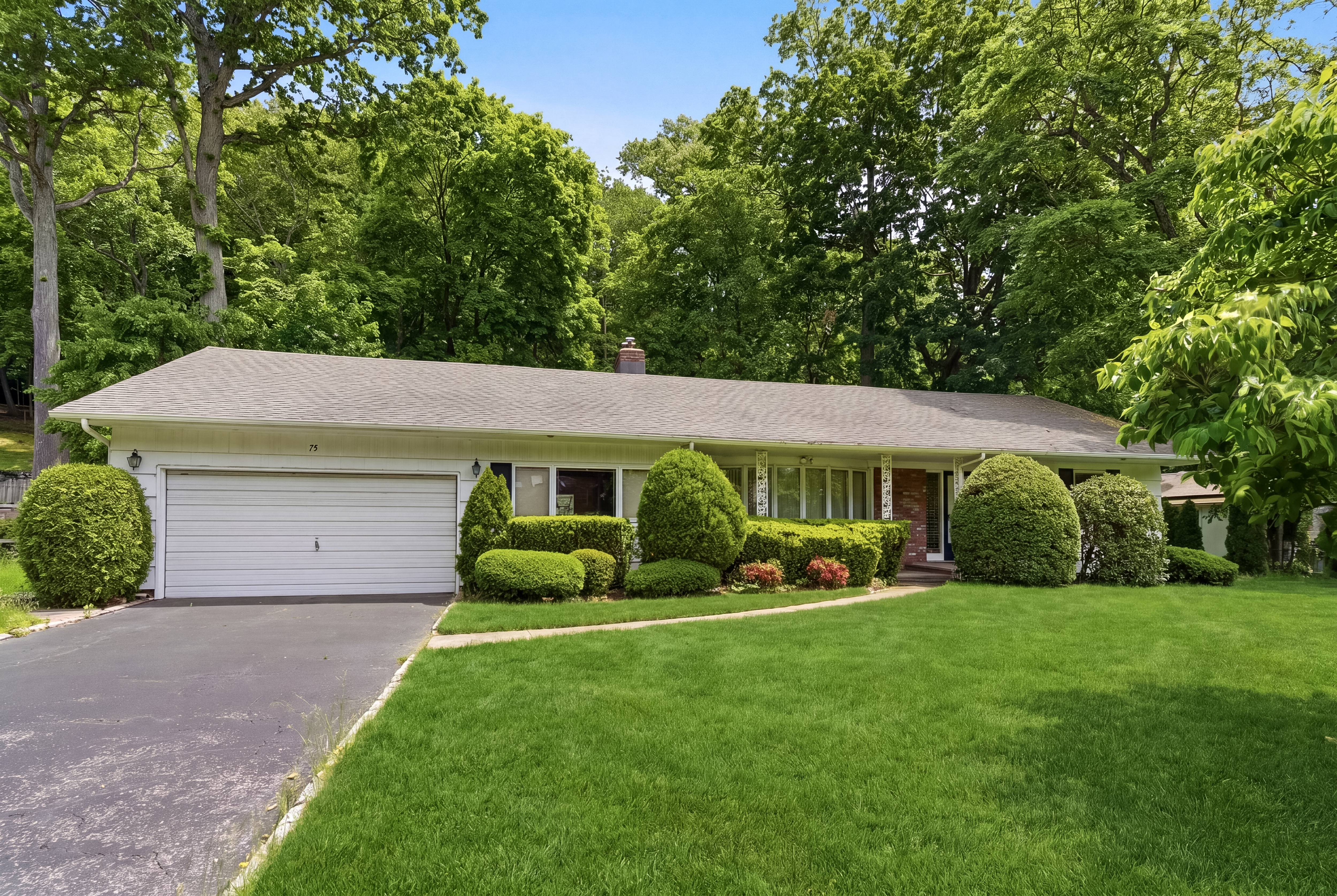  75 Mimosa Drive, East Hills, NY, 11576 - 物件實景