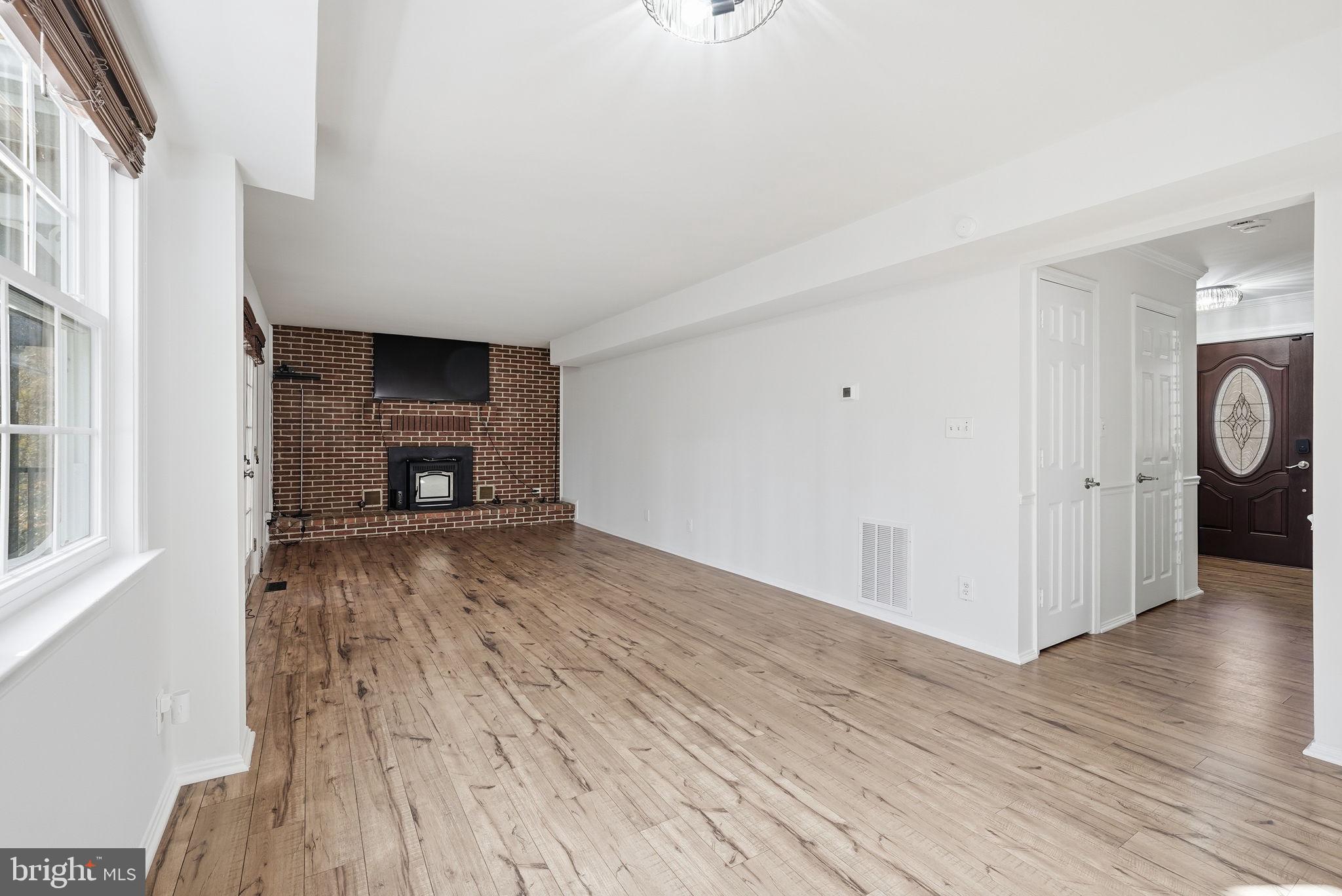 Dunkirk, Maryland, 20754, United States, 4 Bedrooms Bedrooms, ,4 BathroomsBathrooms,Residential,For Sale,1990443