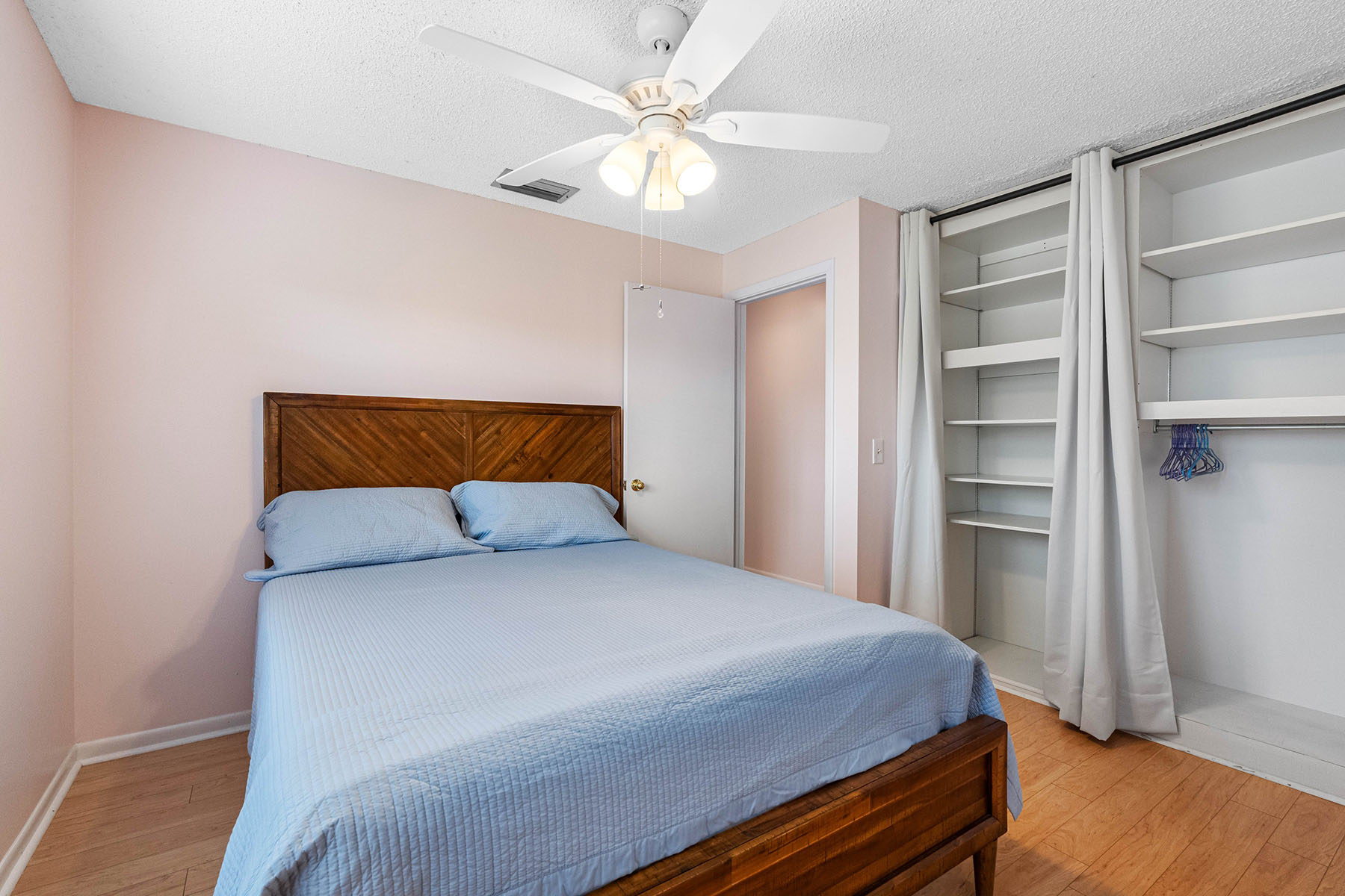  VILLAS CAPRI CONDO - 物件實景