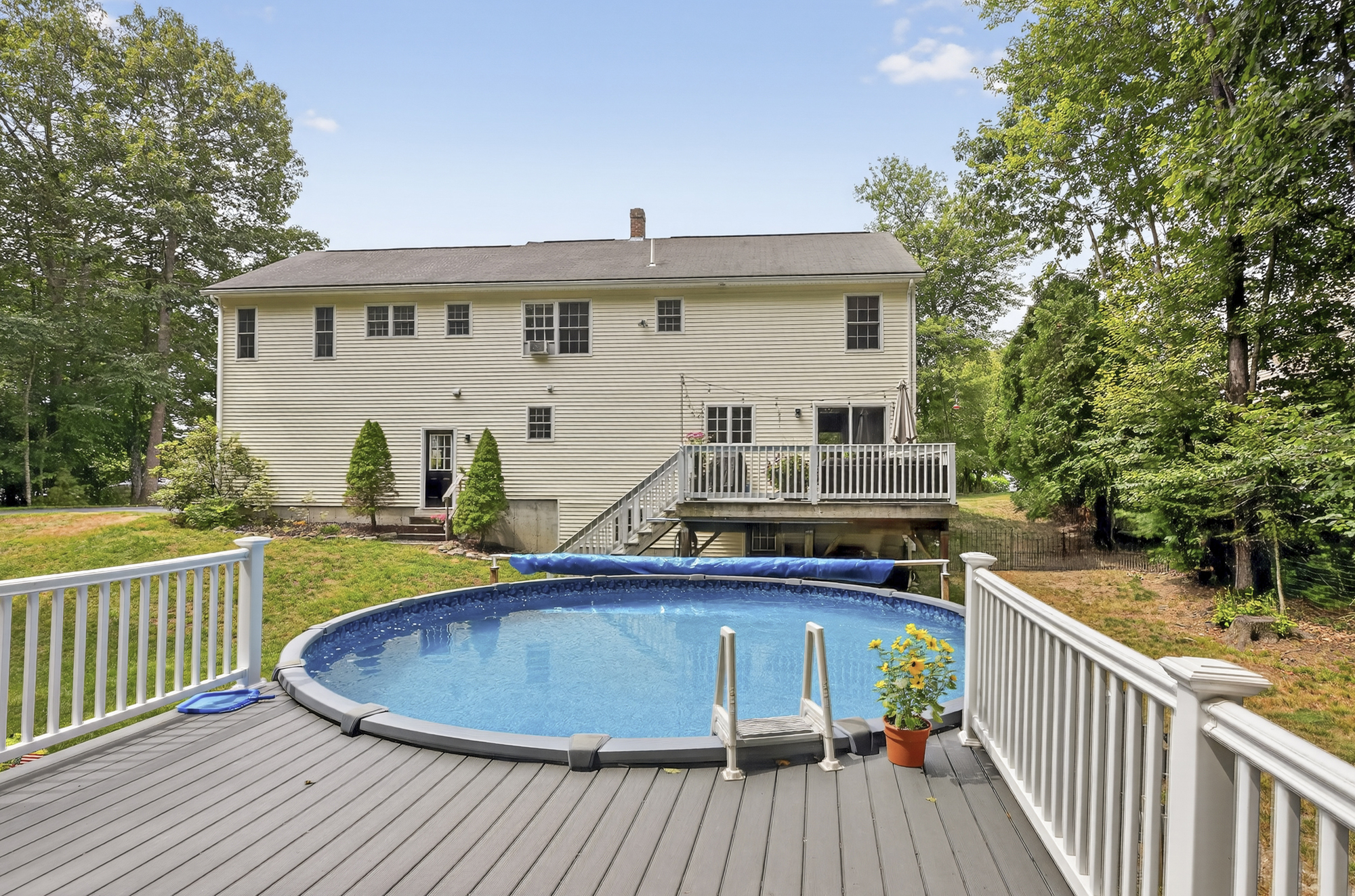 Gorham, Maine, 04038, United States, 4 Bedrooms Bedrooms, ,3 BathroomsBathrooms,Residential,For Sale,1914155