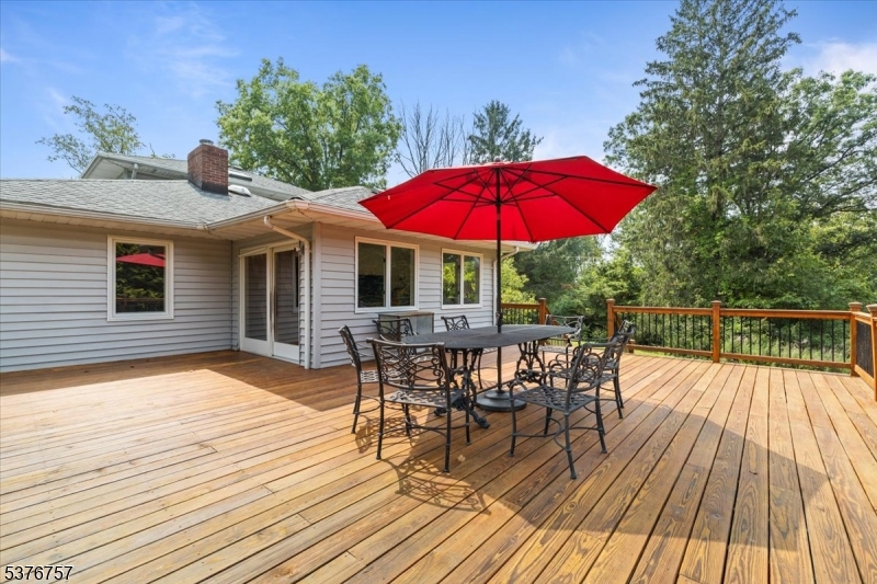 Chester Twp., New Jersey, 07836, United States, 4 Bedrooms Bedrooms, ,4 BathroomsBathrooms,Residential,For Sale,1917554