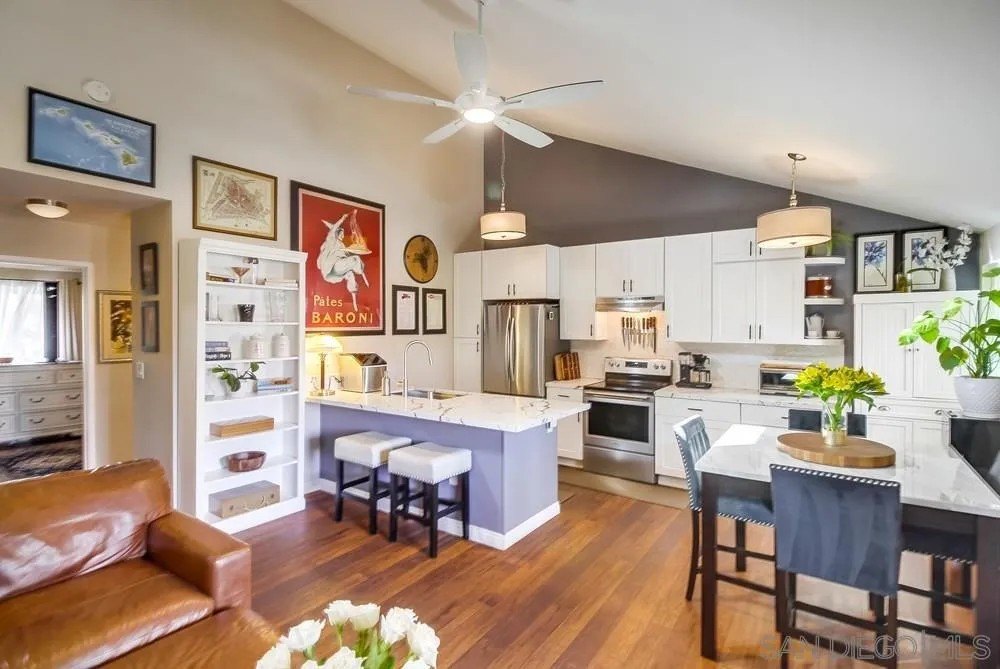 San Diego, California, 92122, United States, 1 Bedroom Bedrooms, ,1 BathroomBathrooms,Residential,For Sale,1991201