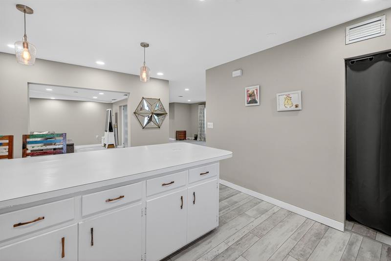 Oakland Park, Florida, 33334, United States, 3 Bedrooms Bedrooms, ,2 BathroomsBathrooms,Residential,For Sale,1986297