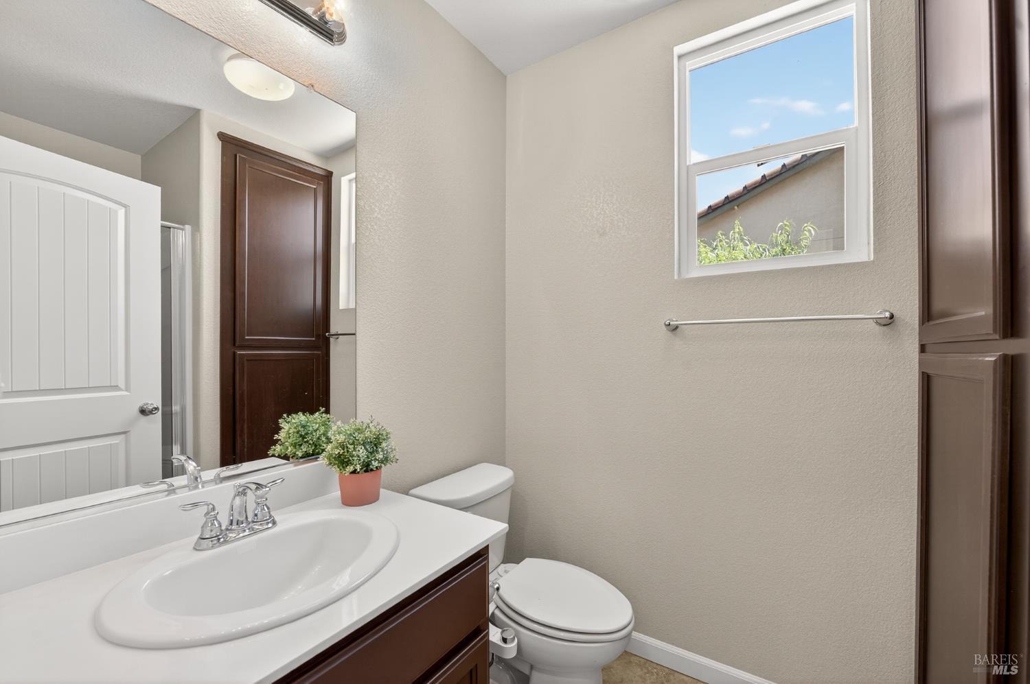 Fairfield, California, 94533, United States, 4 Bedrooms Bedrooms, ,3 BathroomsBathrooms,Residential,For Sale,2034470