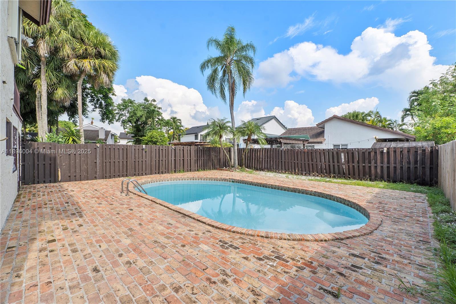 Miami, Florida, 33196, United States, 3 Bedrooms Bedrooms, ,3 BathroomsBathrooms,Residential,For Sale,1965722