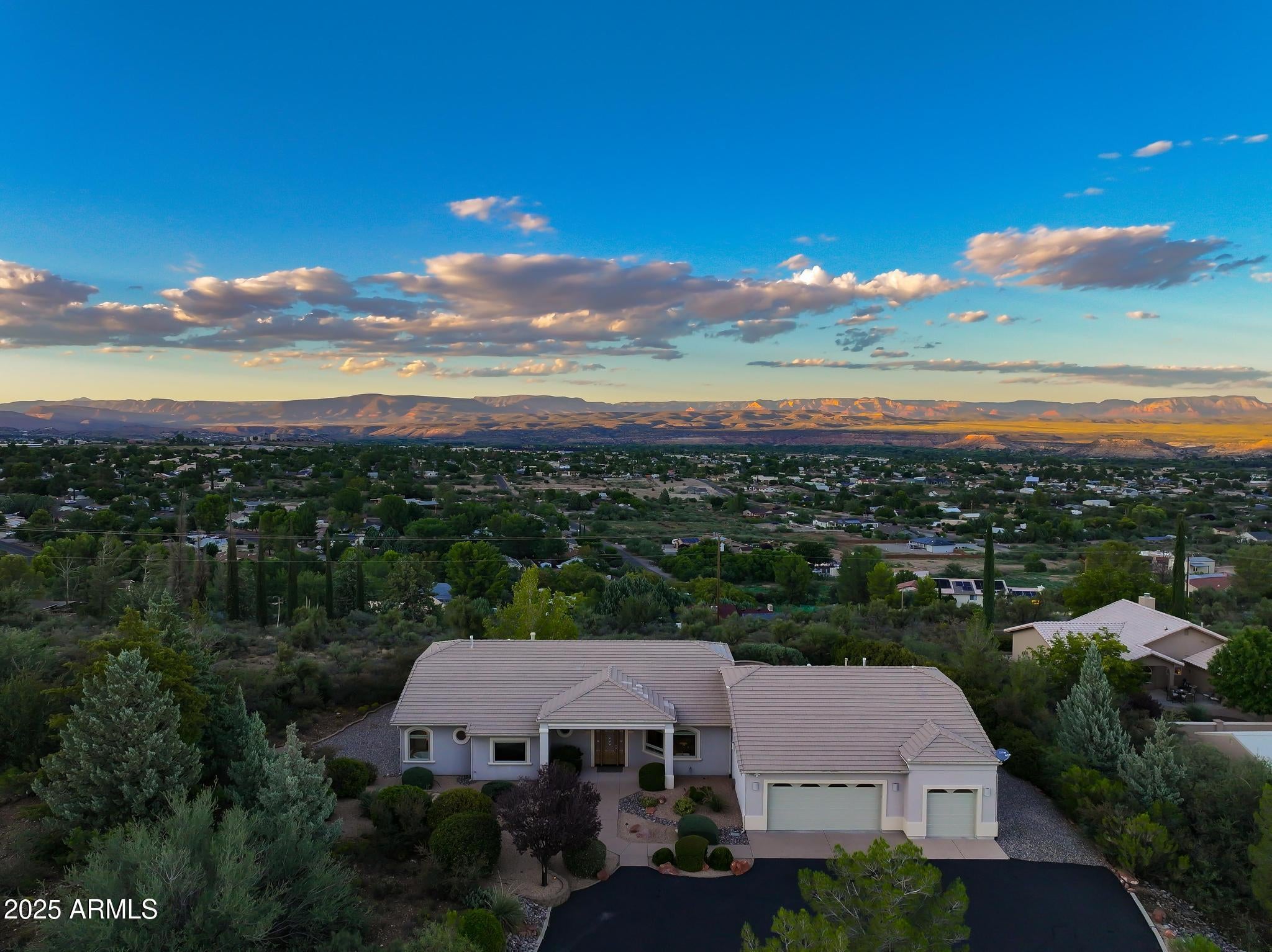 Cottonwood, Arizona, 86326, United States, 3 Bedrooms Bedrooms, ,3 BathroomsBathrooms,Residential,For Sale,1992035