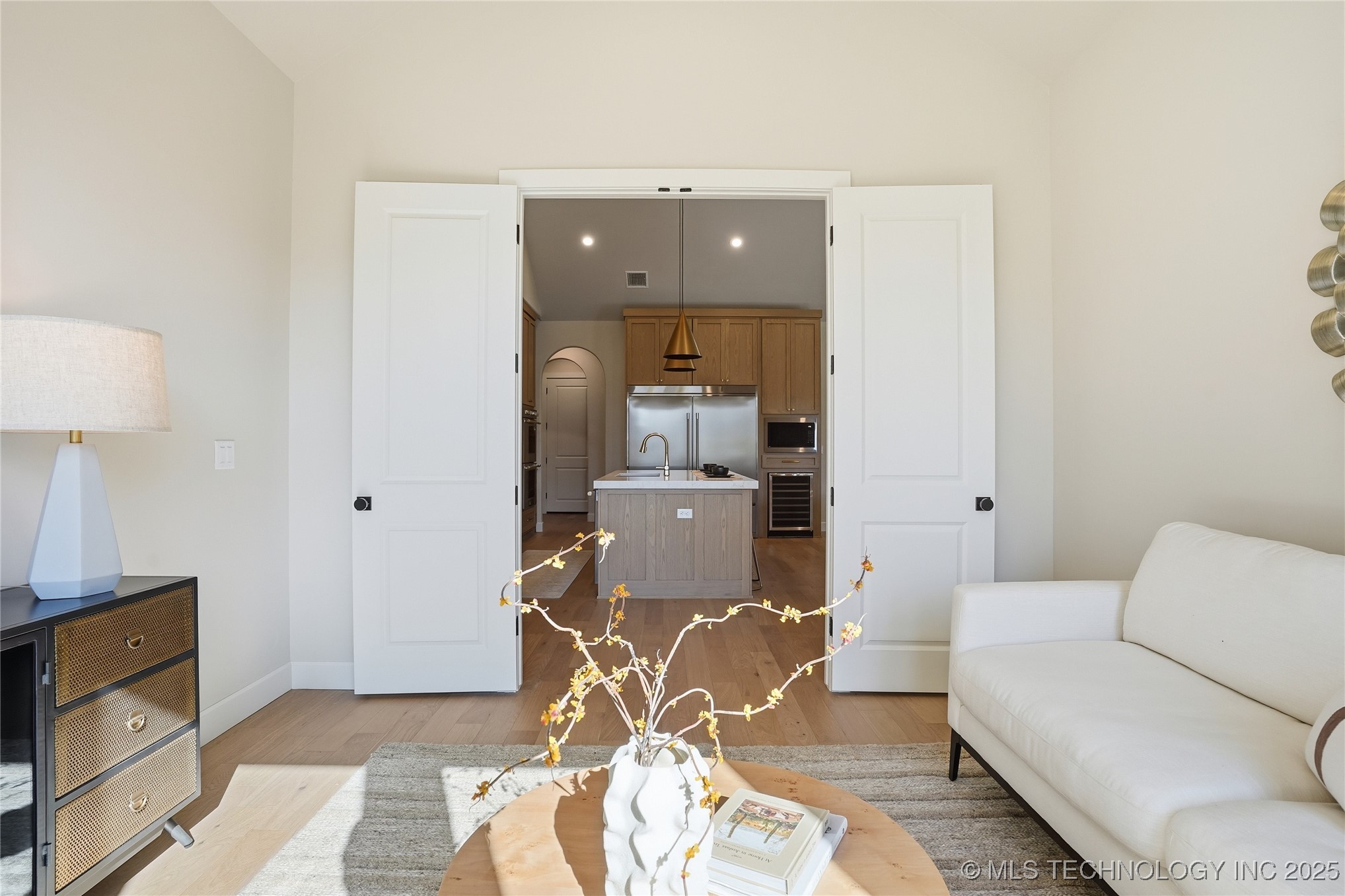 Tulsa, Oklahoma, 74114, United States, 4 Bedrooms Bedrooms, ,5 BathroomsBathrooms,Residential,For Sale,1990982