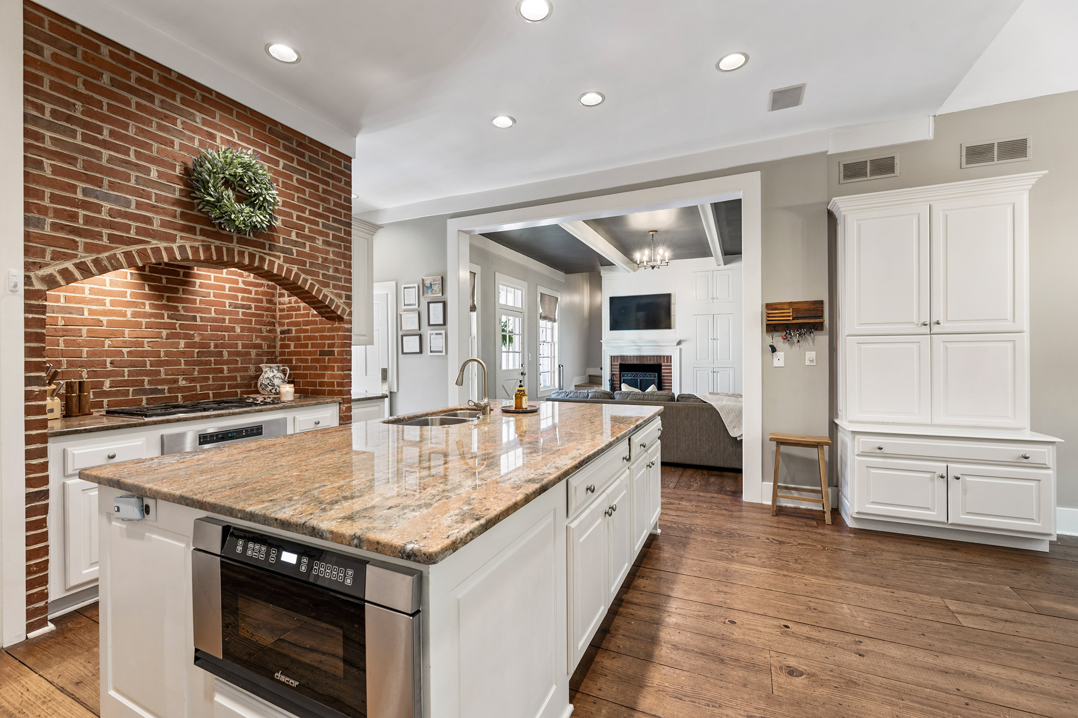  Timeless Colonial-Style Estate Near Historic Roswell - 物件實景