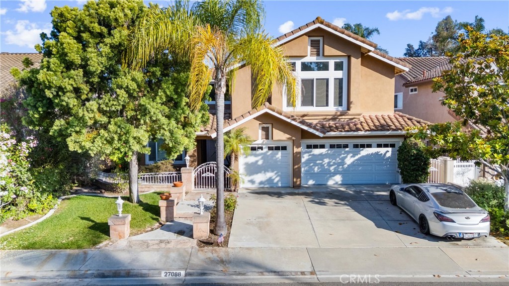 Laguna Hills, California, 92653, United States, 4 Bedrooms Bedrooms, ,3 BathroomsBathrooms,Residential,For Sale,1987832