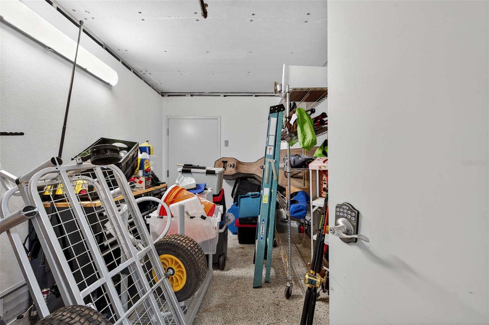 CLEARWATER BEACH, Florida, 33767, United States, 2 Bedrooms Bedrooms, ,2 BathroomsBathrooms,Residential,For Sale,1998949