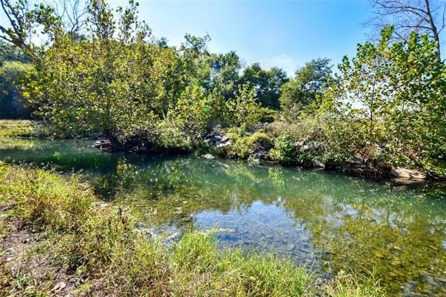 Hulbert, Oklahoma, 74441, United States, 4 Bedrooms Bedrooms, ,2 BathroomsBathrooms,Residential,For Sale,1983327