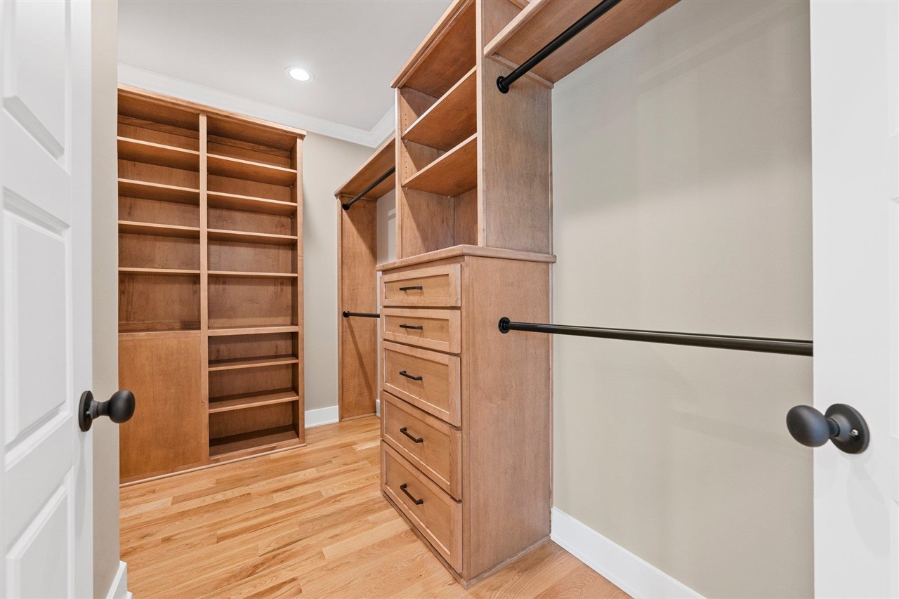 Franklin, Kentucky, 42134, United States, 3 Bedrooms Bedrooms, ,3 BathroomsBathrooms,Residential,For Sale,1988354