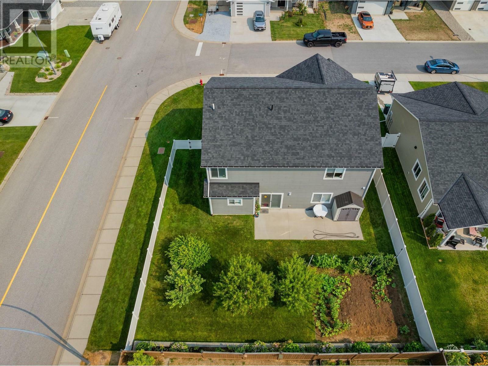 CASTLEGAR, British Columbia, V1N 4X8, CA, 4 Bedrooms Bedrooms, ,2 BathroomsBathrooms,Residential,For Sale,1839232