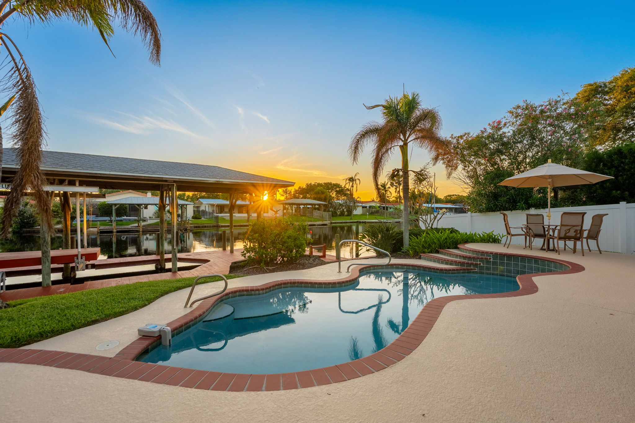  27 Westview Lane, Cocoa Beach, FL, 32931 - 物件實景