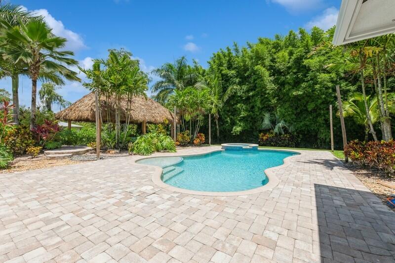Palm Beach Gardens, Florida, 33418, United States, 4 Bedrooms Bedrooms, ,3 BathroomsBathrooms,Residential,For Sale,1949716