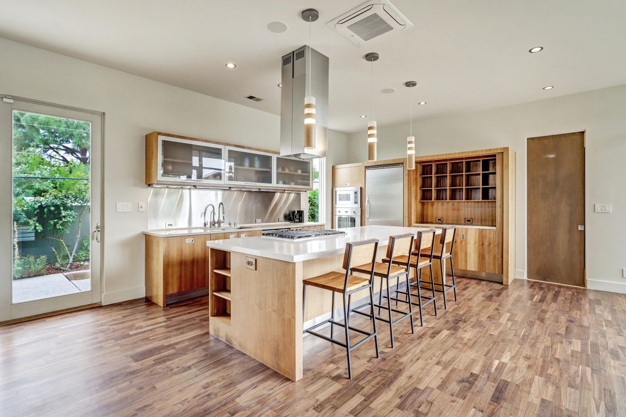 Albuquerque, New Mexico, 87104, United States, 4 Bedrooms Bedrooms, ,4 BathroomsBathrooms,Residential,For Sale,1940748