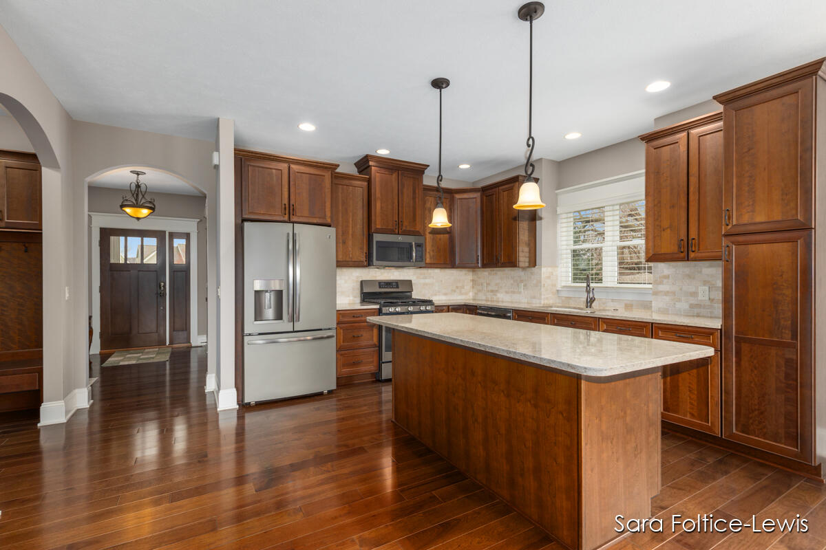 Grandville, Michigan, 49418, United States, 4 Bedrooms Bedrooms, ,3 BathroomsBathrooms,Residential,For Sale,1937298