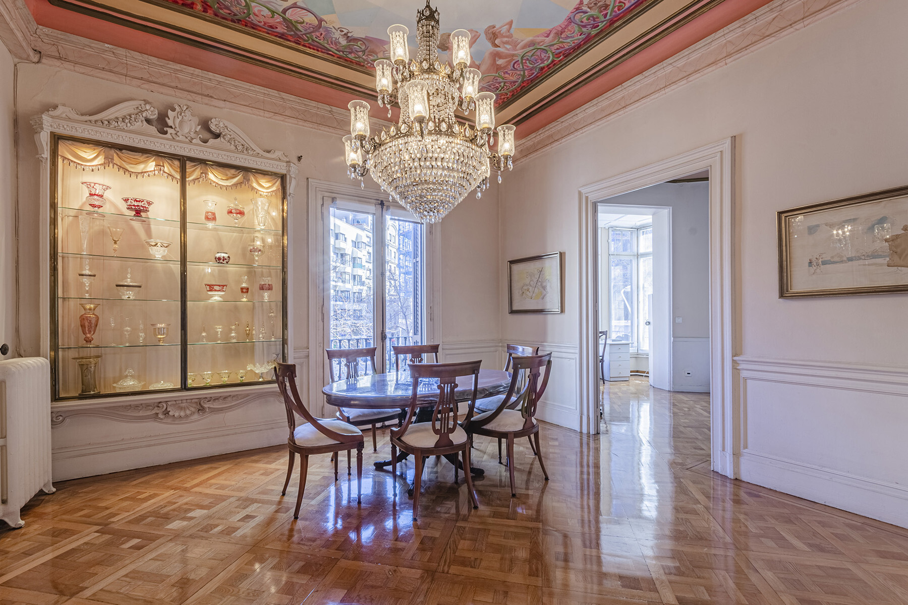  Stately main house with period details in Eixample Dret - 物件實景