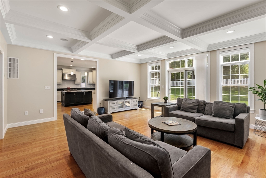 Wellesley, Massachusetts, 02482, United States, 6 Bedrooms Bedrooms, ,7 BathroomsBathrooms,Residential,For Sale,1918672