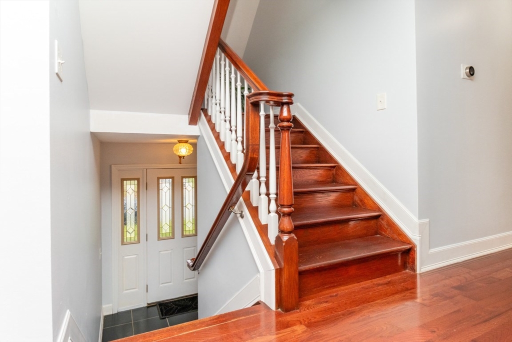 Stoughton, Massachusetts, 02072, United States, 4 Bedrooms Bedrooms, ,3 BathroomsBathrooms,Residential,For Sale,1987663