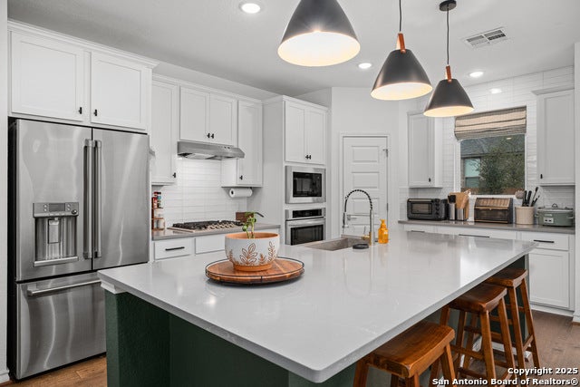 San Antonio, Texas, 78254, United States, 5 Bedrooms Bedrooms, ,3 BathroomsBathrooms,Residential,For Sale,1935697