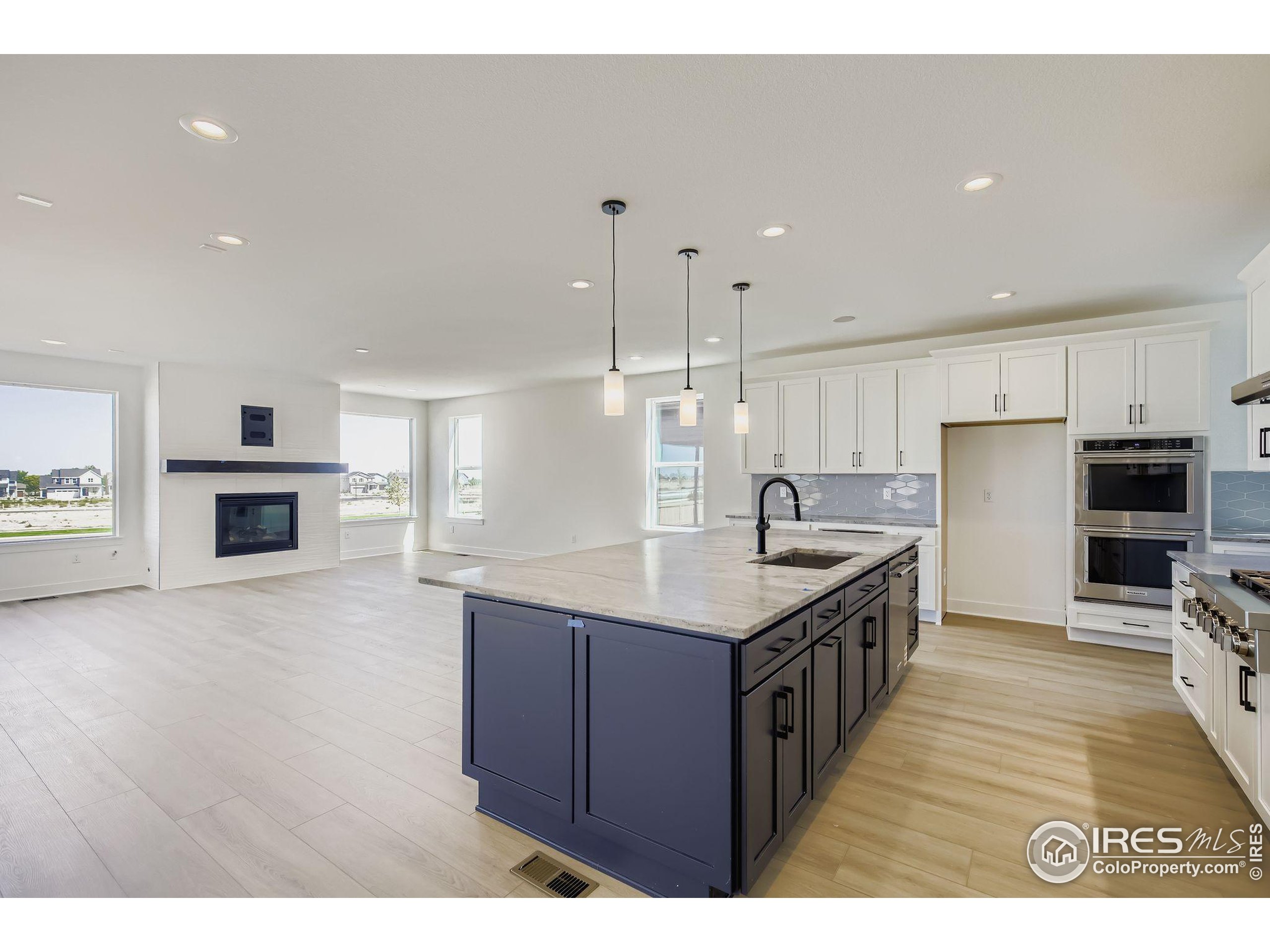 Loveland, Colorado, 80538, United States, 5 Bedrooms Bedrooms, ,6 BathroomsBathrooms,Residential,For Sale,1913101