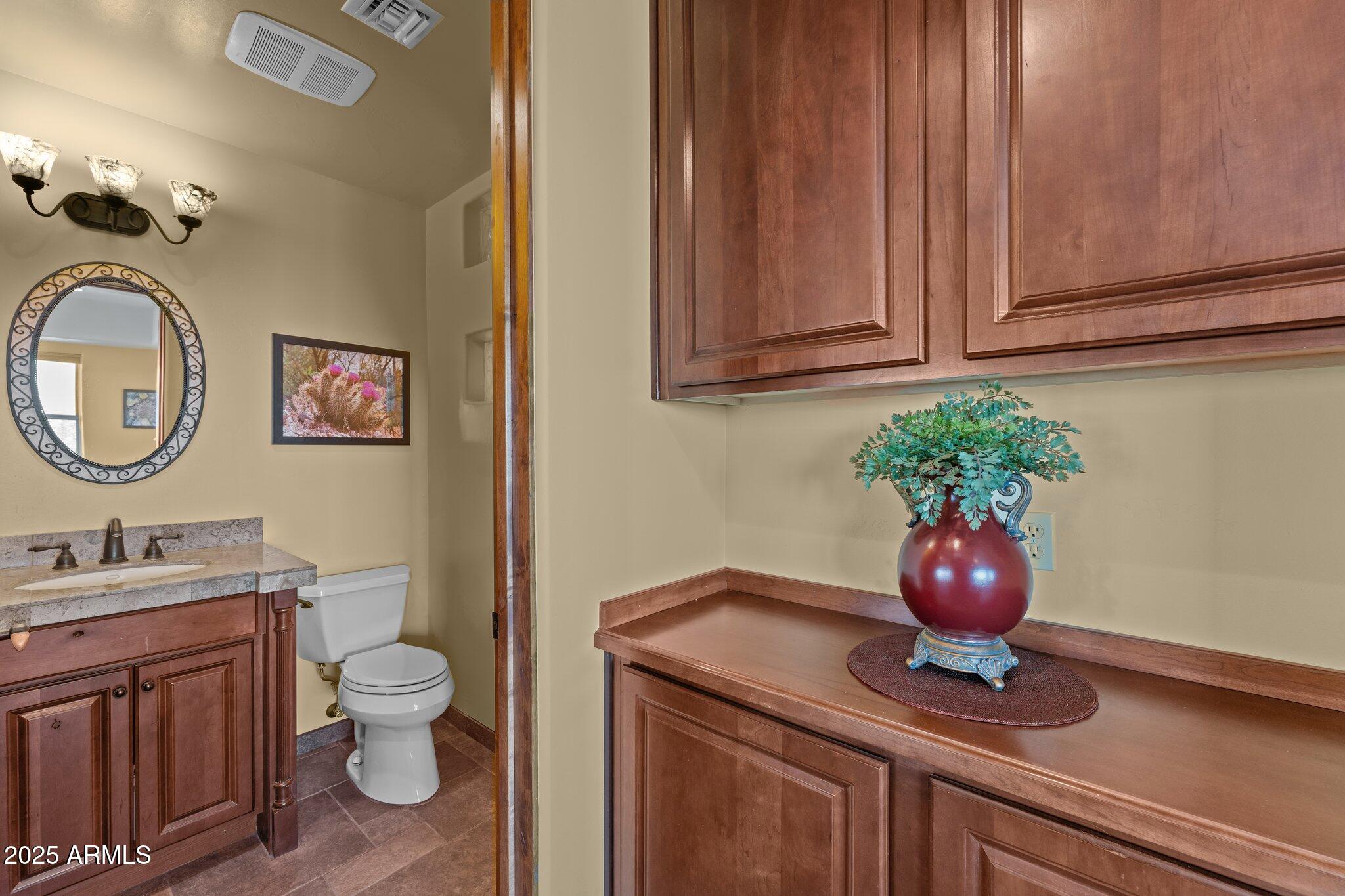 Wickenburg, Arizona, 85390, United States, 5 Bedrooms Bedrooms, ,6 BathroomsBathrooms,Residential,For Sale,1983744