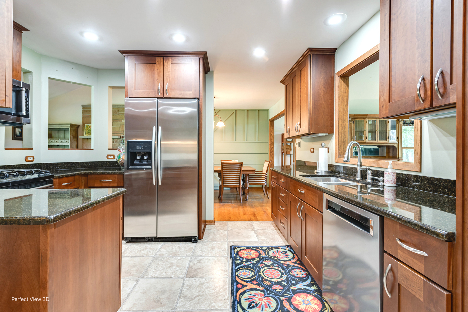 Libertyville, Illinois, 60048, United States, 3 Bedrooms Bedrooms, ,2 BathroomsBathrooms,Residential,For Sale,1899711