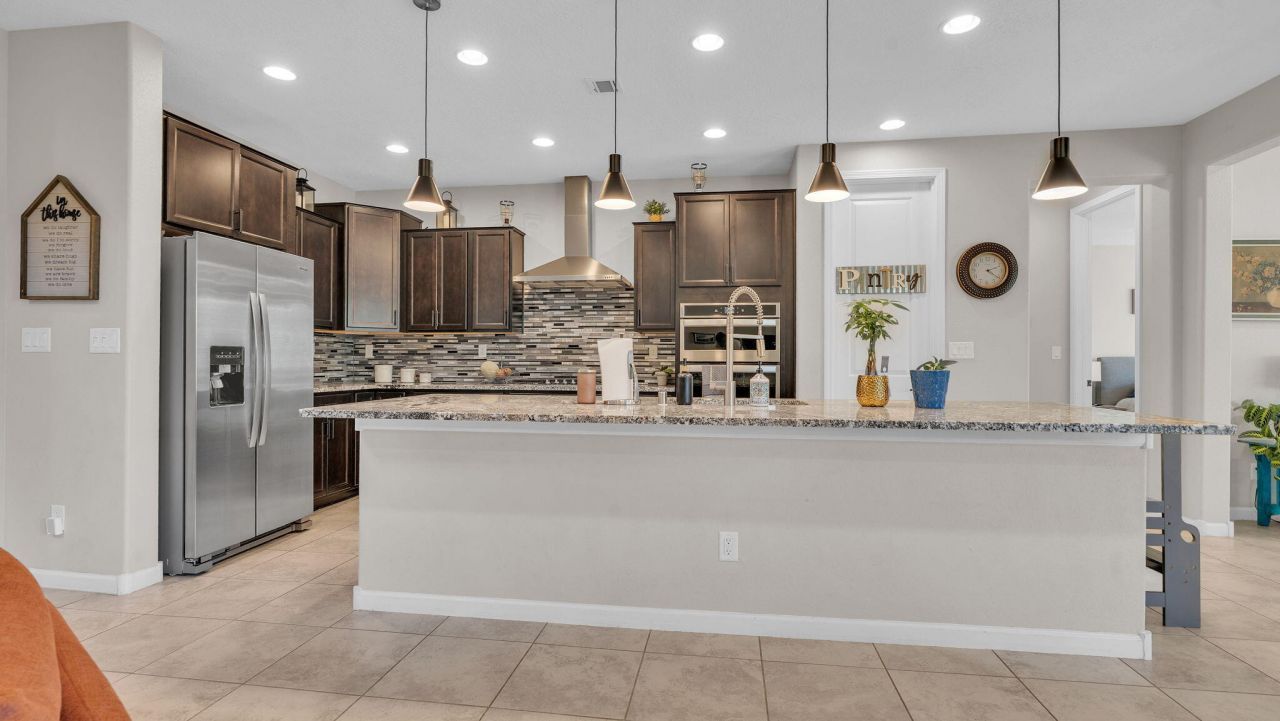 Albuquerque, New Mexico, 87106, United States, 5 Bedrooms Bedrooms, ,4 BathroomsBathrooms,Residential,For Sale,1907467