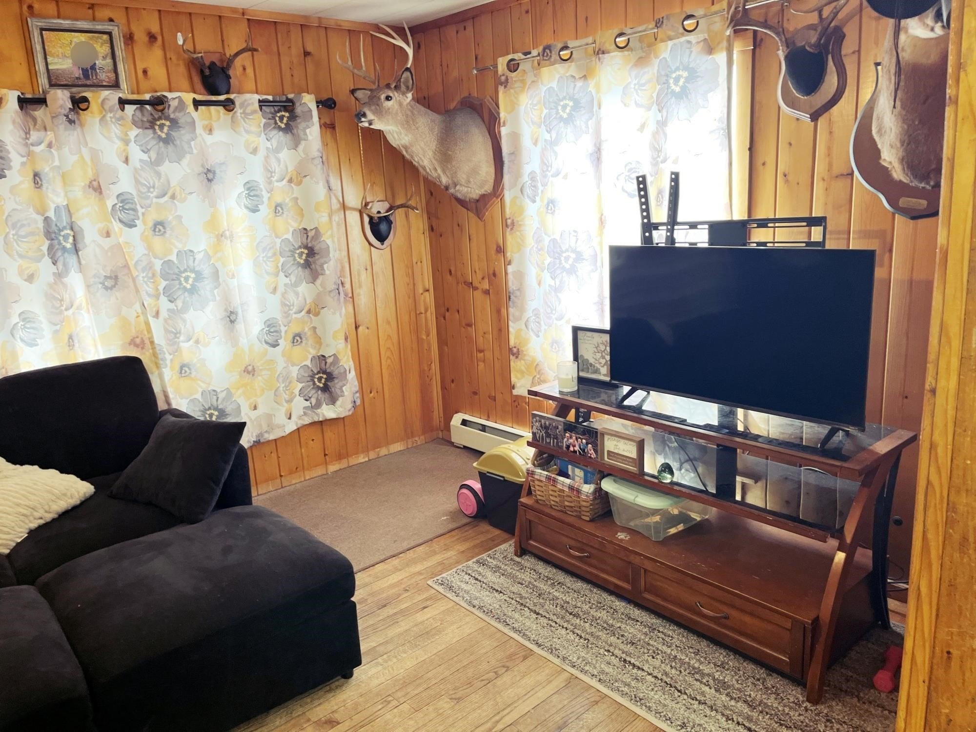 Irasburg, Vermont, 05845, United States, 3 Bedrooms Bedrooms, ,2 BathroomsBathrooms,Residential,For Sale,2017609