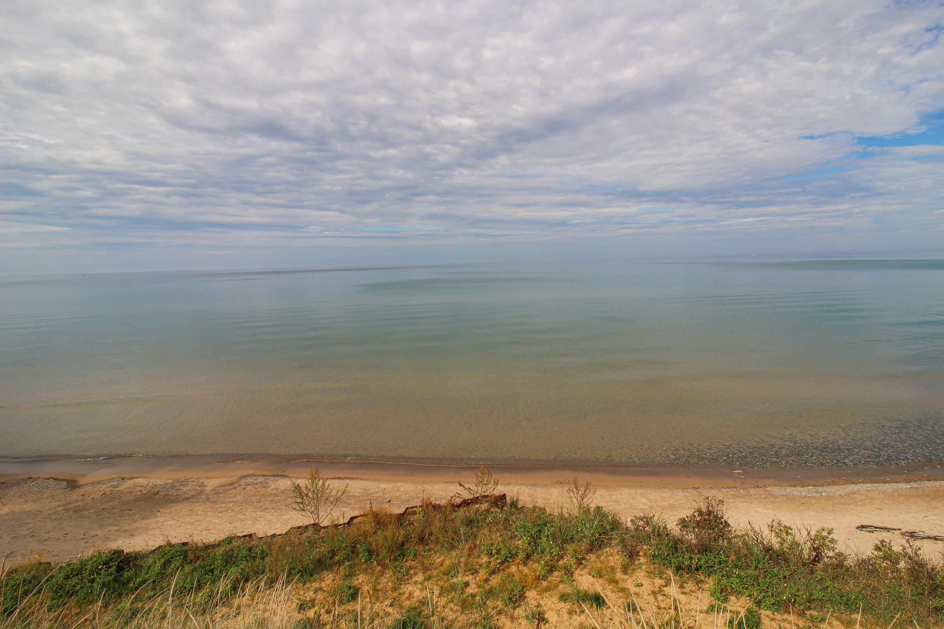 South Haven, Michigan, 49090, United States, 3 Bedrooms Bedrooms, ,4 BathroomsBathrooms,Residential,For Sale,1982825