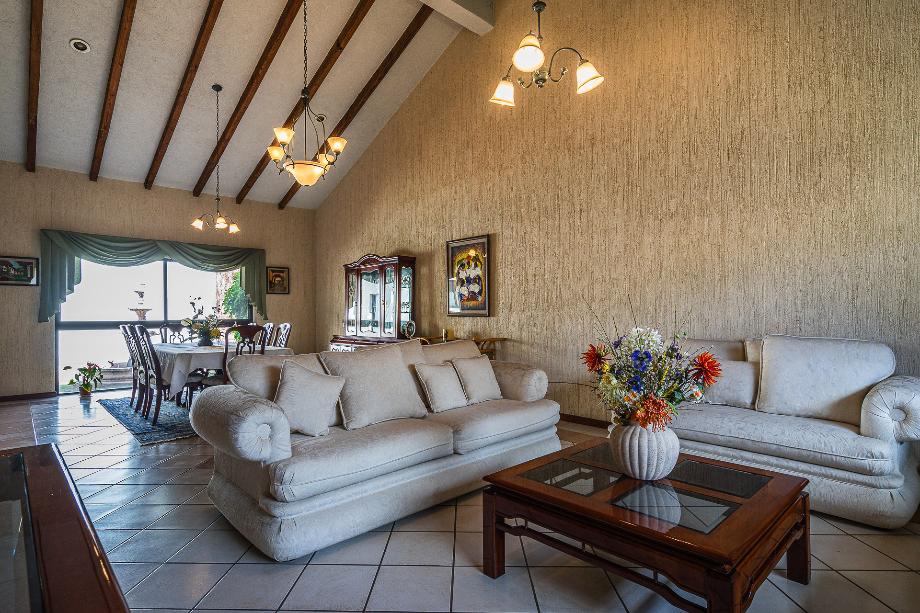 Nogal, Querétaro, Querétaro, 76140, Mexico, 3 Bedrooms Bedrooms, ,2 BathroomsBathrooms,Residential,For Sale,Nogal,1610083