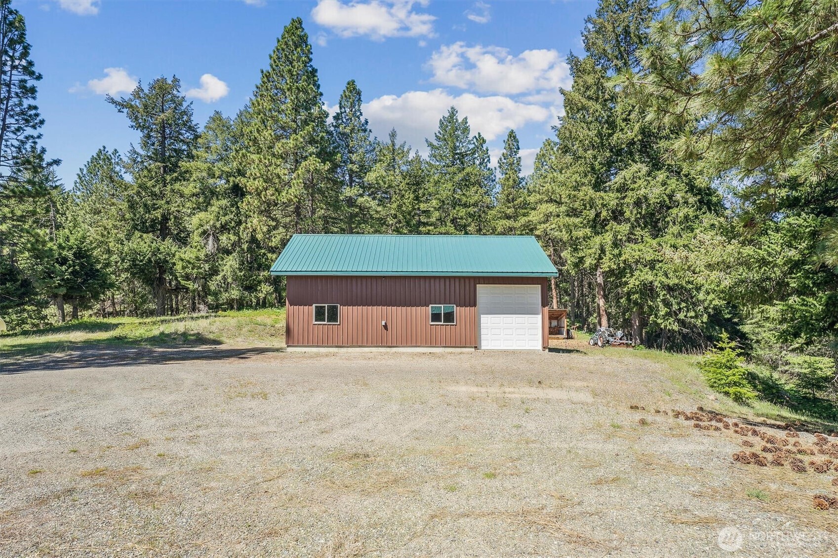 Cle Elum, Washington, 98922, United States, 3 Bedrooms Bedrooms, ,Residential,For Sale,1804011