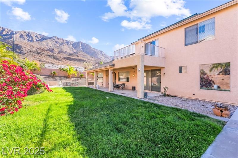 Las Vegas, Nevada, 89110, United States, 6 Bedrooms Bedrooms, ,3 BathroomsBathrooms,Residential,For Sale,1987091