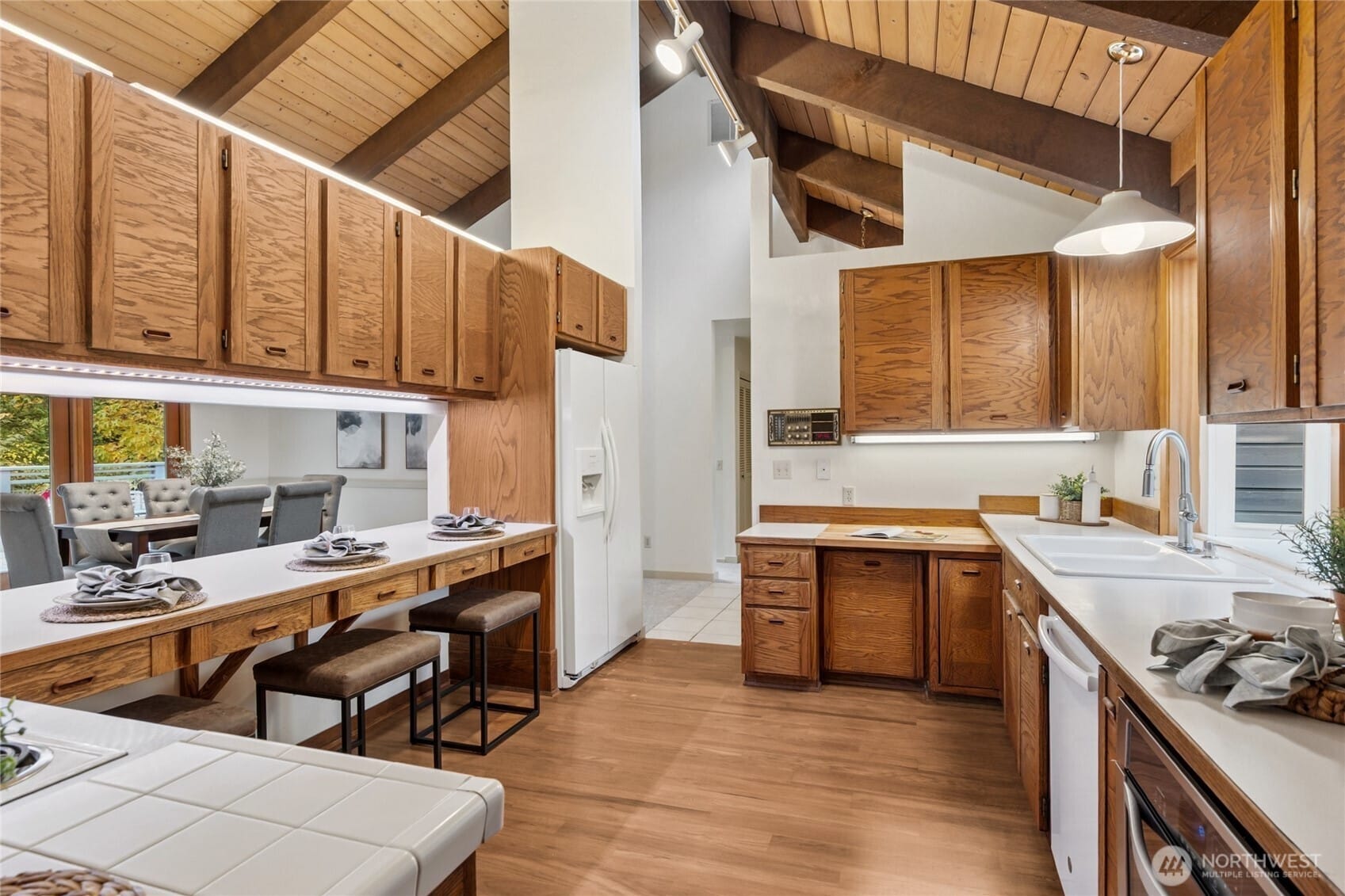 Olympia, Washington, 98502, United States, 4 Bedrooms Bedrooms, ,2 BathroomsBathrooms,Residential,For Sale,1988931