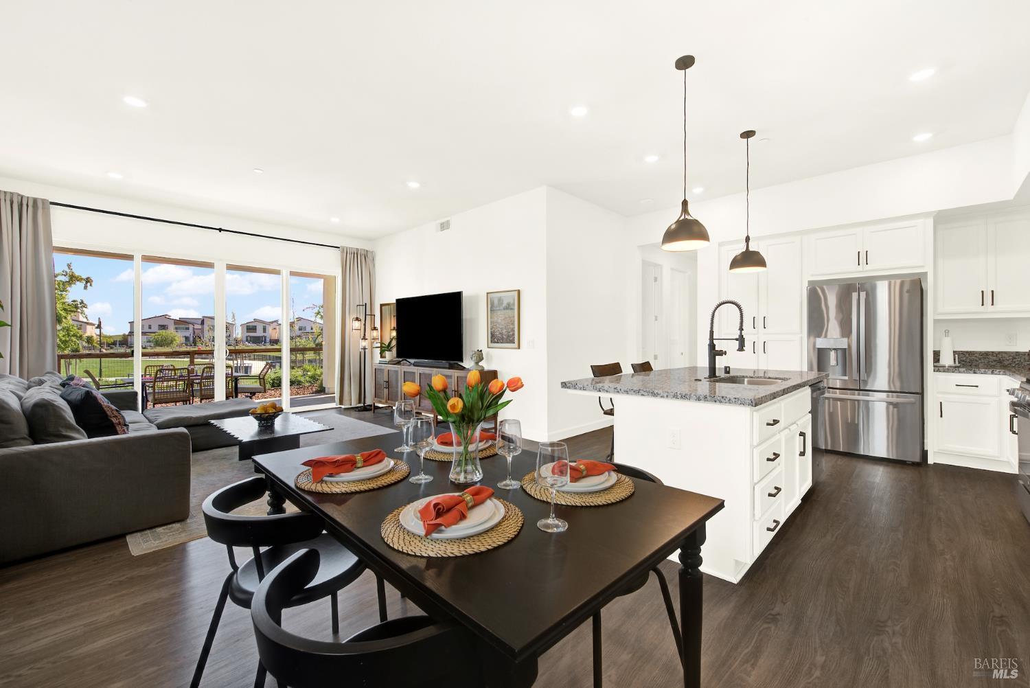 Fairfield, California, 94533, United States, 3 Bedrooms Bedrooms, ,2 BathroomsBathrooms,Residential,For Sale,2025856
