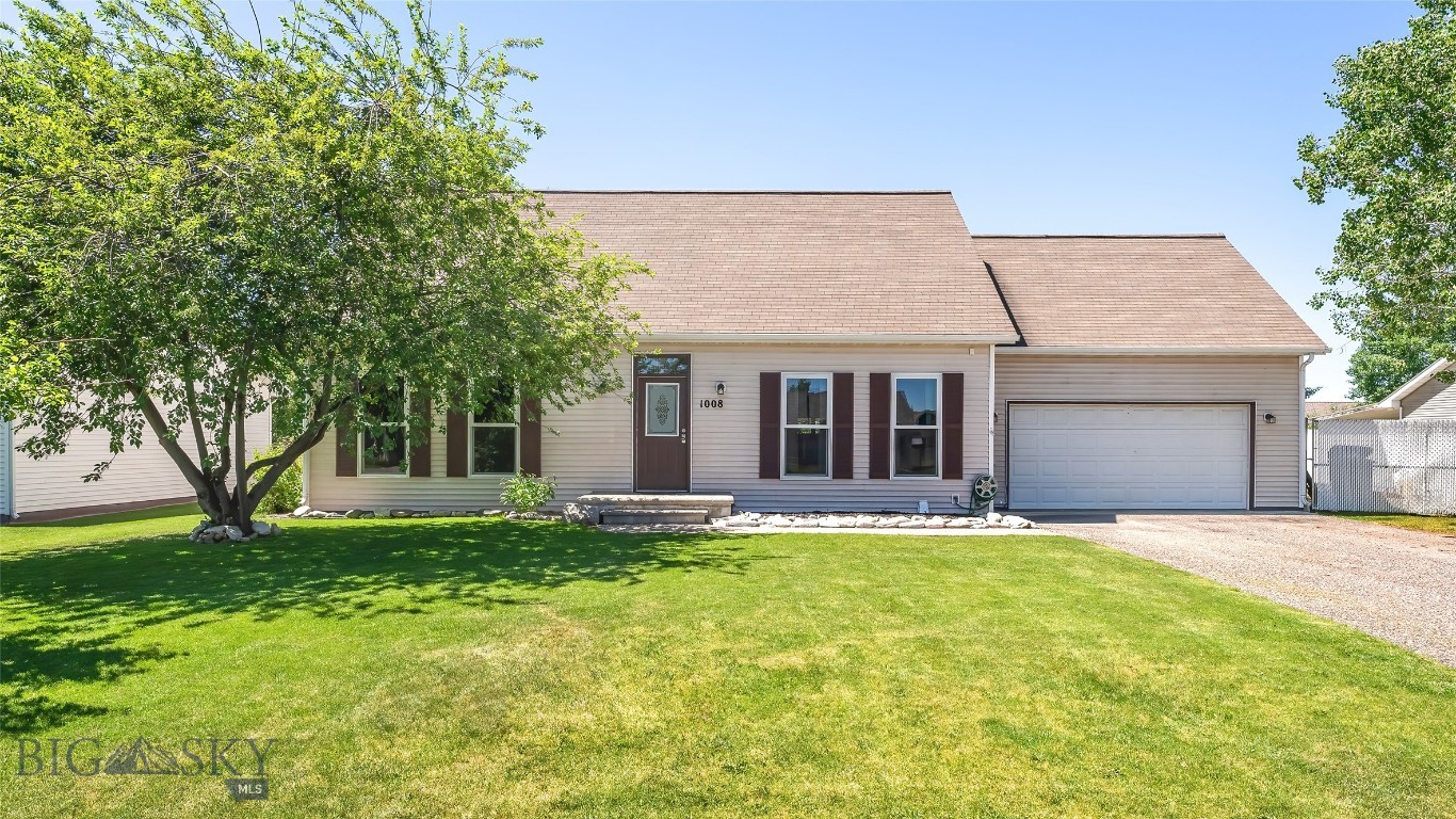 1008 E Missoula, Belgrade, Montana, 59714, United States, 5 Bedrooms Bedrooms, ,3 BathroomsBathrooms,Residential,For Sale,1008 E Missoula,1587986