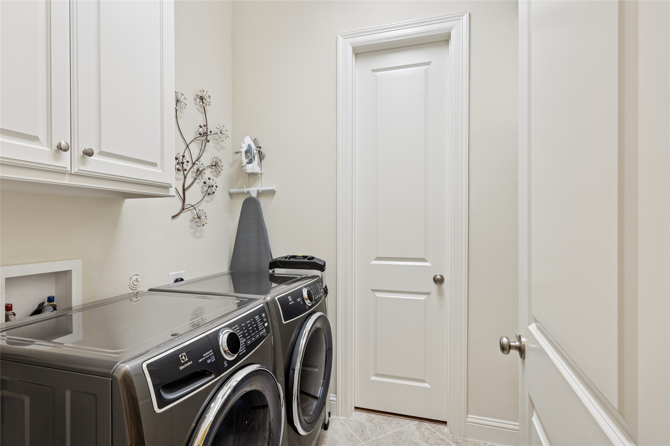 Roanoke, Texas, 76262, United States, 3 Bedrooms Bedrooms, ,3 BathroomsBathrooms,Residential,For Sale,1926228