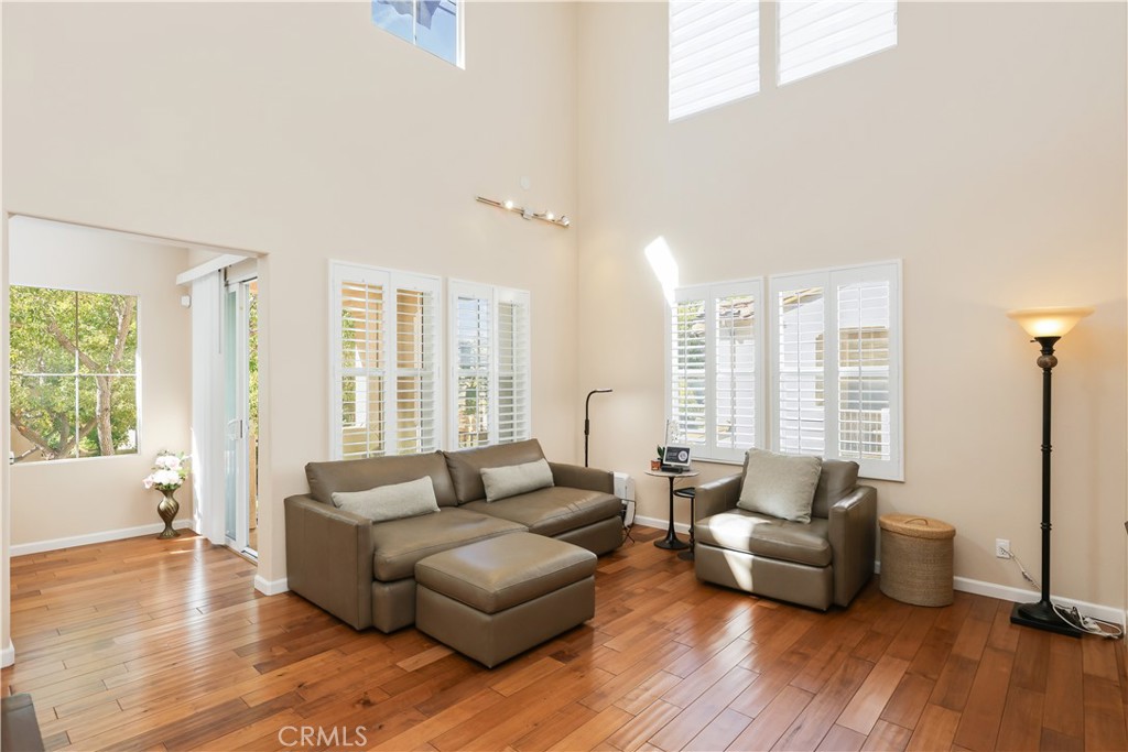 Irvine, California, 92602, United States, 3 Bedrooms Bedrooms, ,2 BathroomsBathrooms,Residential,For Sale,1992045