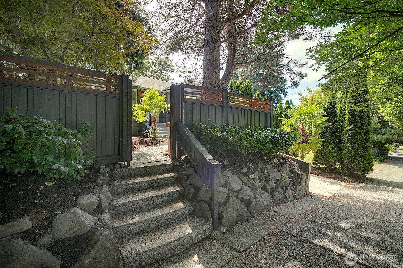 Seattle, Washington, 98126, United States, 3 Bedrooms Bedrooms, ,2 BathroomsBathrooms,Residential,For Sale,1882330