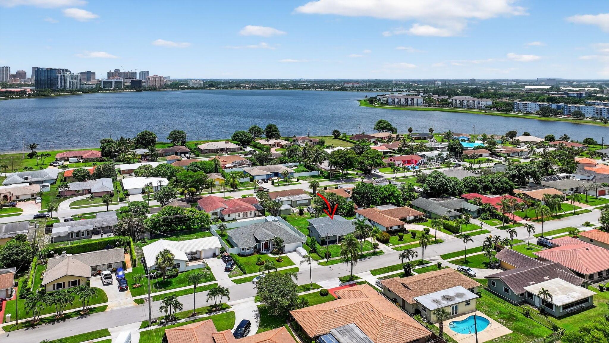 West Palm Beach, Florida, 33401, United States, 4 Bedrooms Bedrooms, ,2 BathroomsBathrooms,Residential,For Sale,1975982