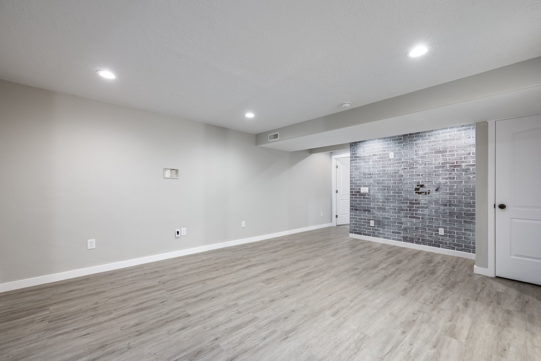  Meticulously Upgraded Townhome in Prime Draper - 物件實景