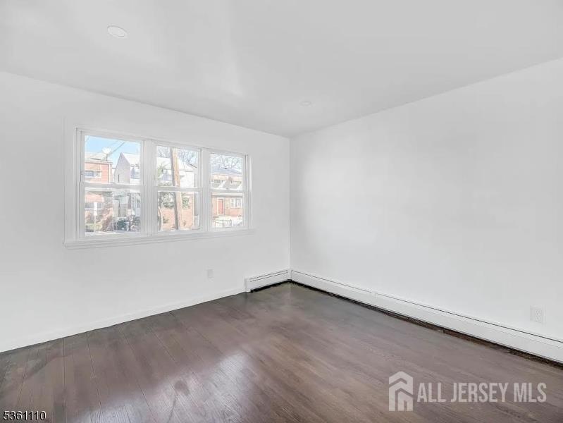 Jersey City, New Jersey, 07305, United States, ,Residential,For Sale,1918469