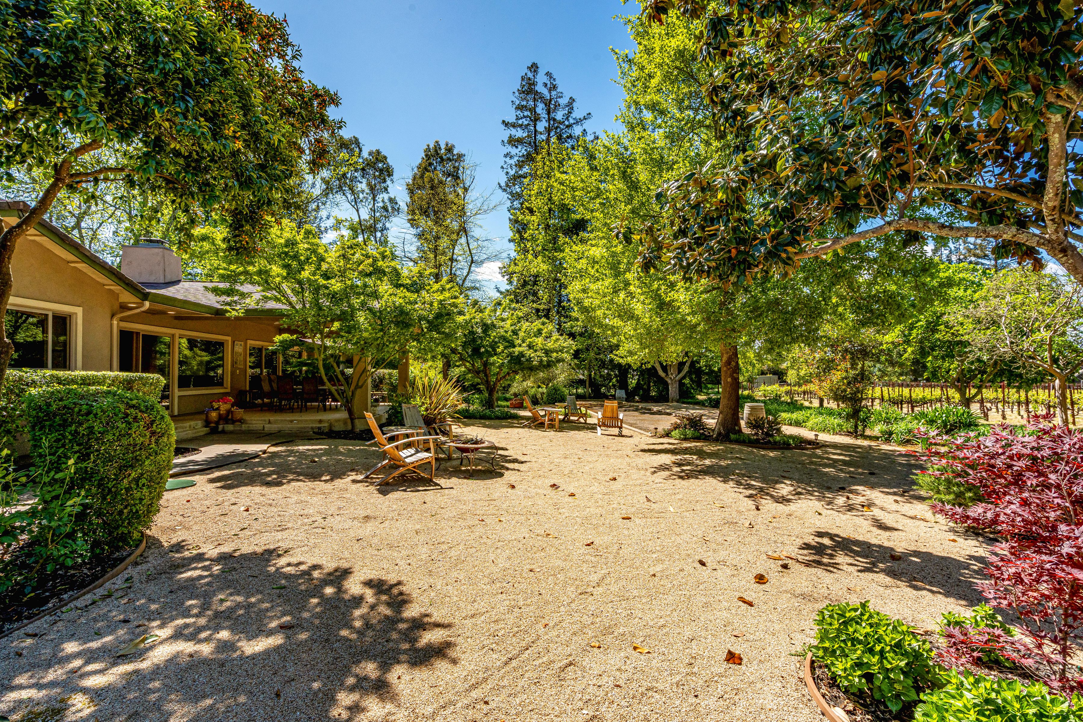  1040 Mount George Avenue - 物件實景