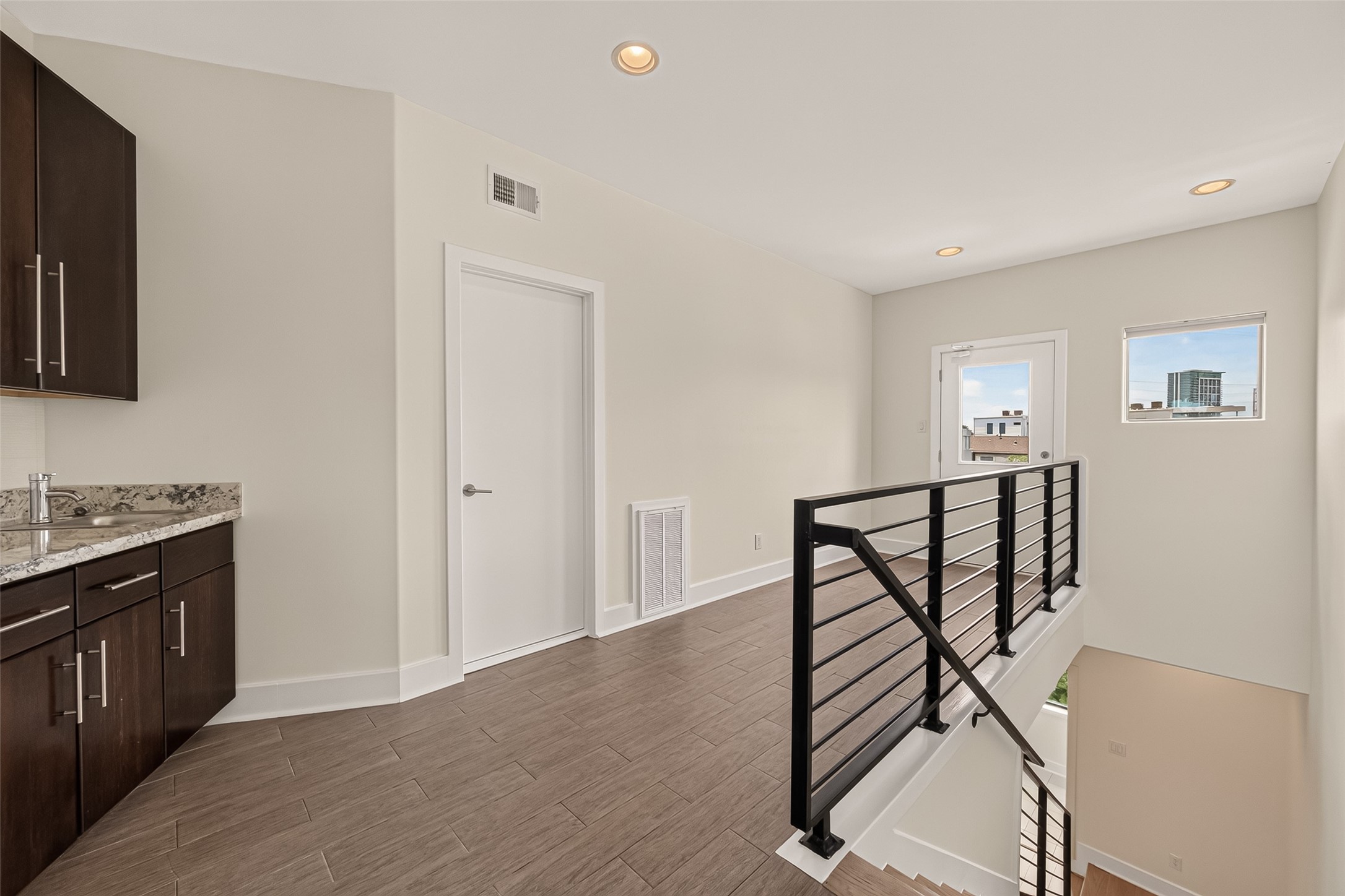  1767 Michigan Street - 物件實景