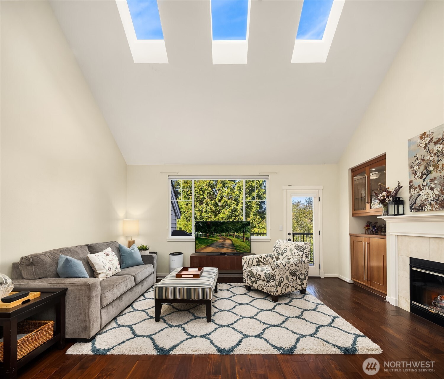 Woodinville, Washington, 98072, United States, 3 Bedrooms Bedrooms, ,3 BathroomsBathrooms,Residential,For Sale,1948007