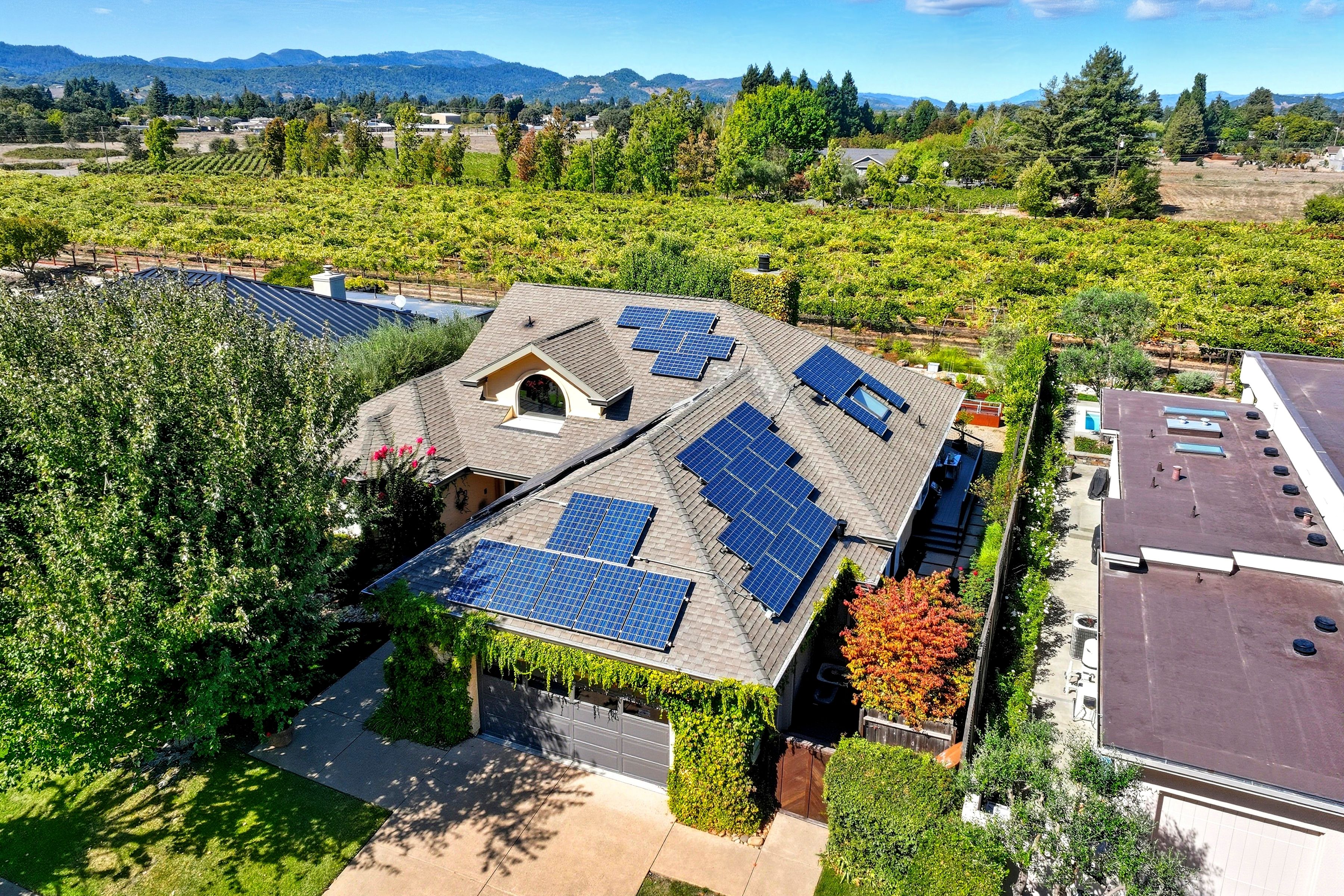  1418 Rosewood Avenue - 物件實景