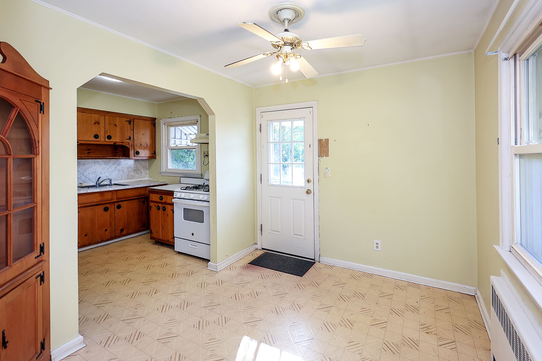  62 9th Avenue, Mineola, NY, 11501 - 物件實景